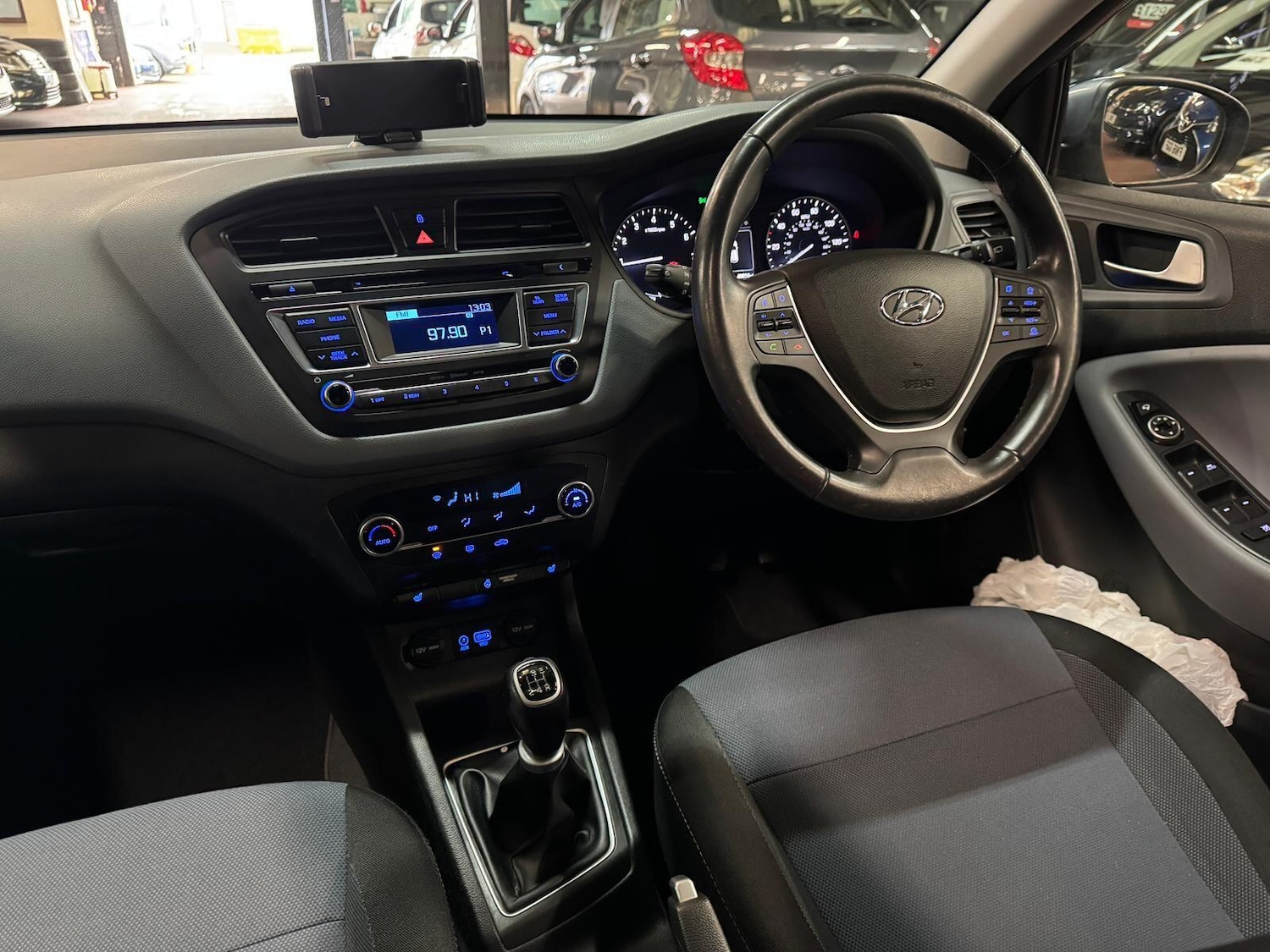 Used Hyundai i20 2015 for sale - 77386948: Photo 33