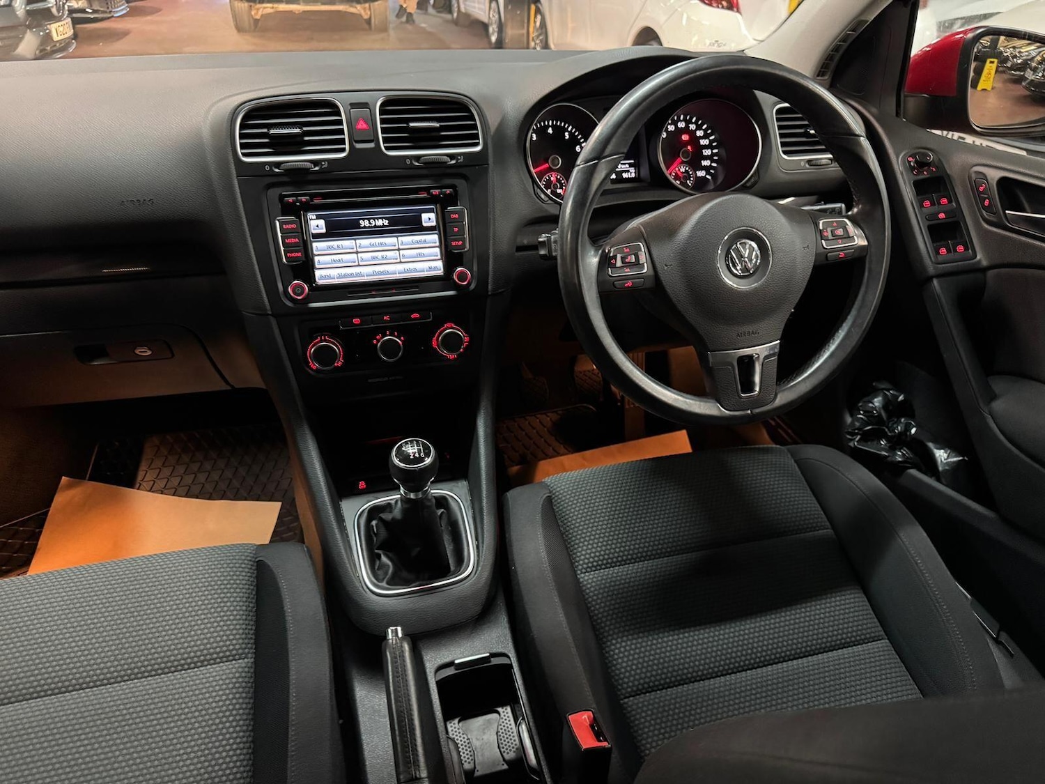 Used Volkswagen Golf 2011 for sale - 76688841: Photo 34