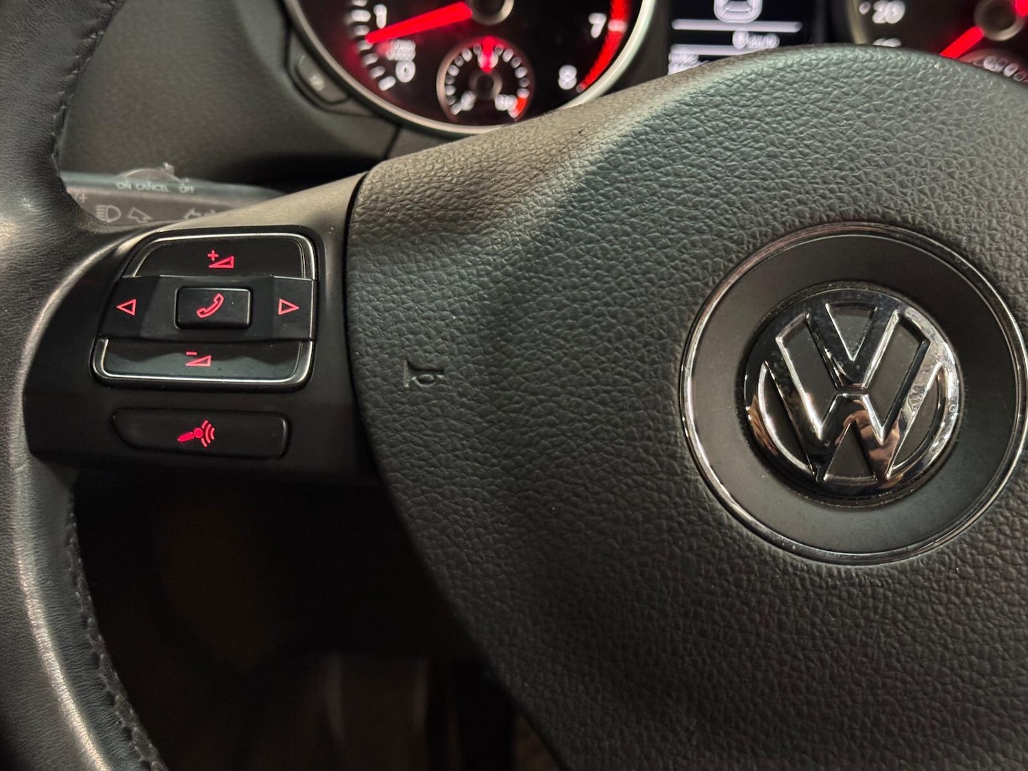 Used Volkswagen Golf 2011 for sale - 76688841: Photo 37