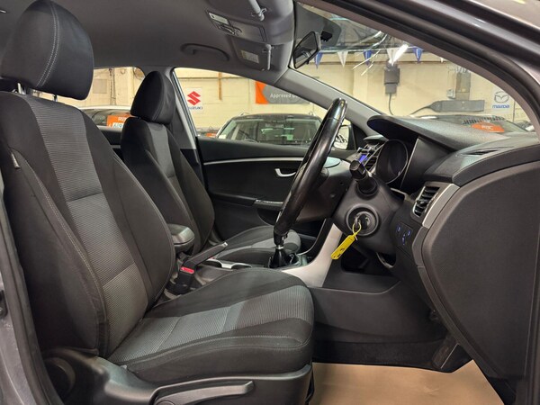 Used Hyundai i30 2014 for sale - 75589855: Photo 16