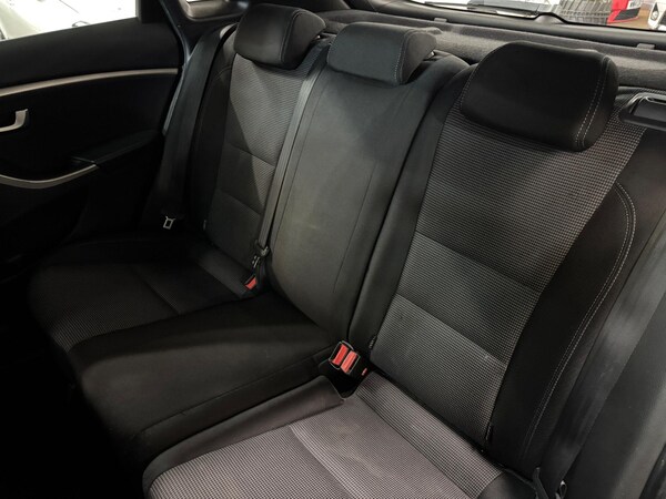 Used Hyundai i30 2014 for sale - 75589855: Photo 26