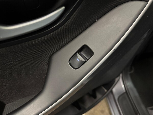 Used Hyundai i30 2014 for sale - 75589855: Photo 29