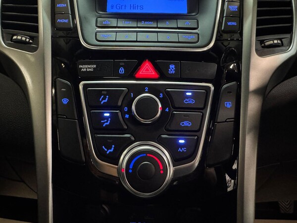 Used Hyundai i30 2014 for sale - 75589855: Photo 39