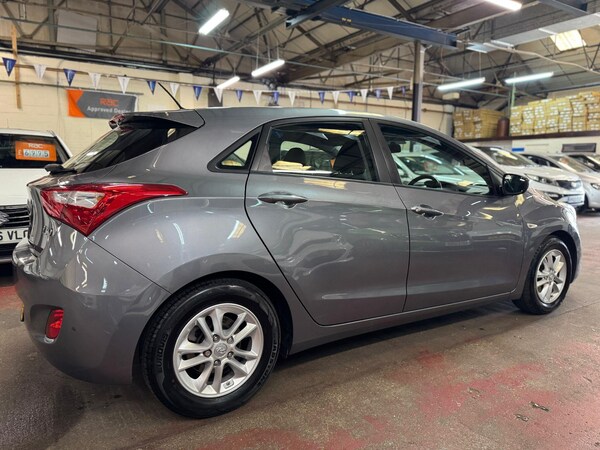 Used Hyundai i30 2014 for sale - 75589855: Photo 6