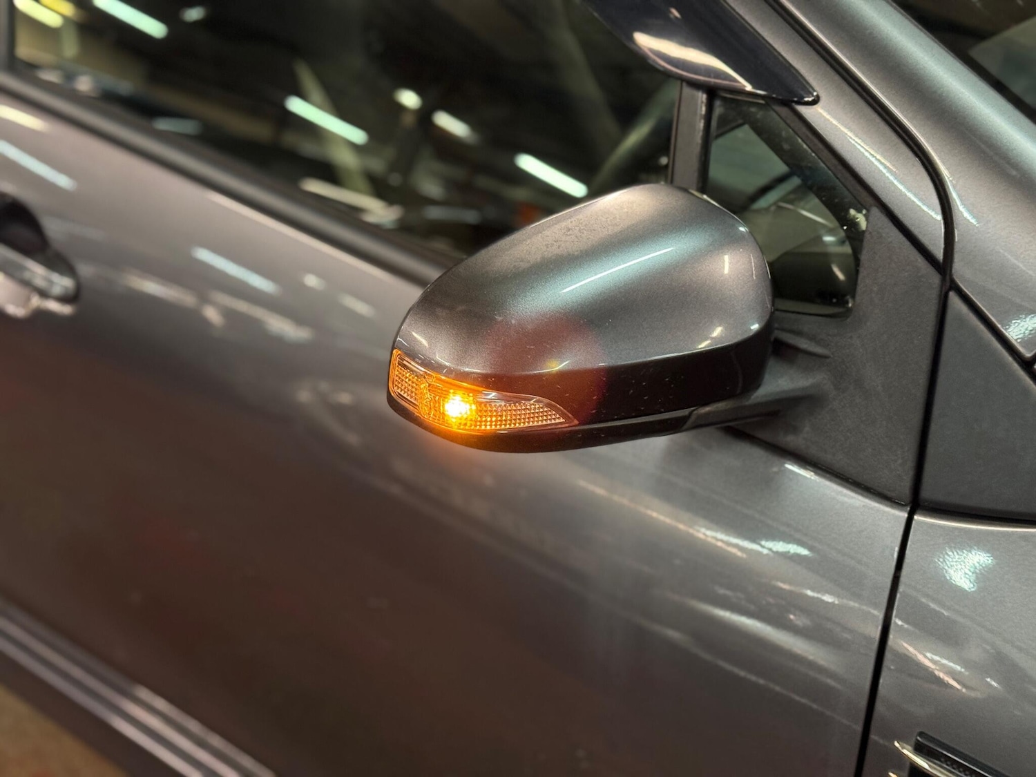 Used Toyota Aqua for sale - 76423812: Photo 12