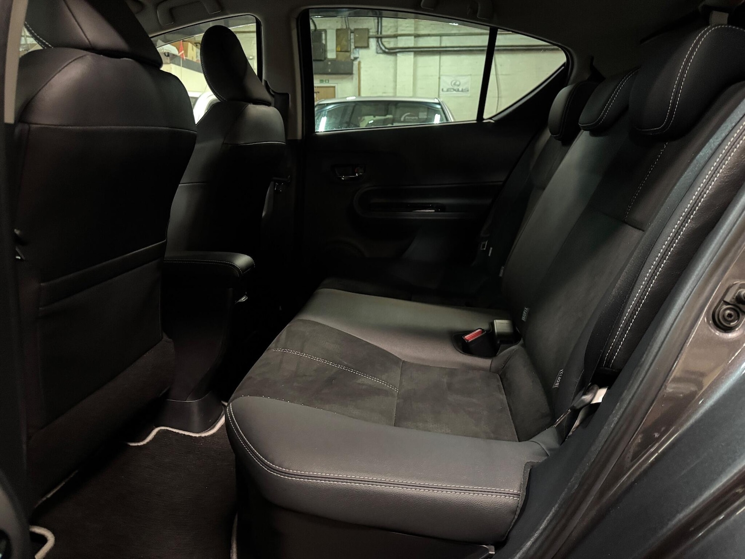 Used Toyota Aqua for sale - 76423812: Photo 28