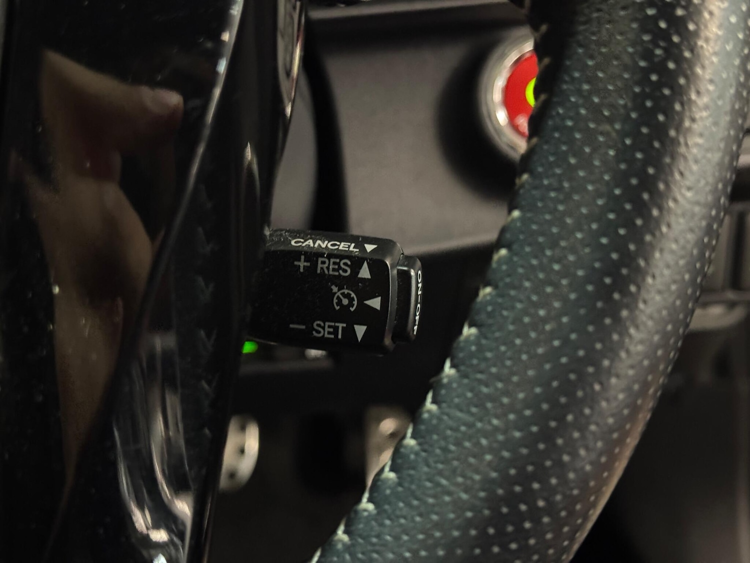 Used Toyota Aqua for sale - 76423812: Photo 36