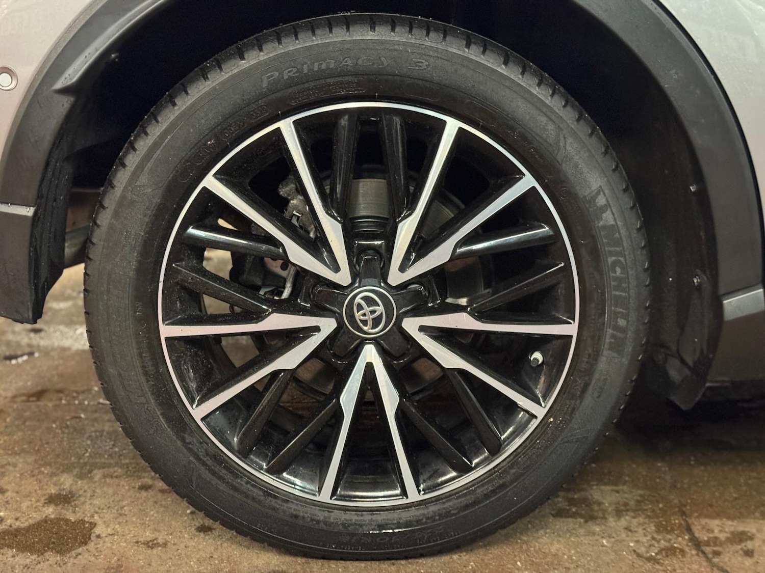 Used Toyota C-HR 2019 for sale - 76538294: Photo 18