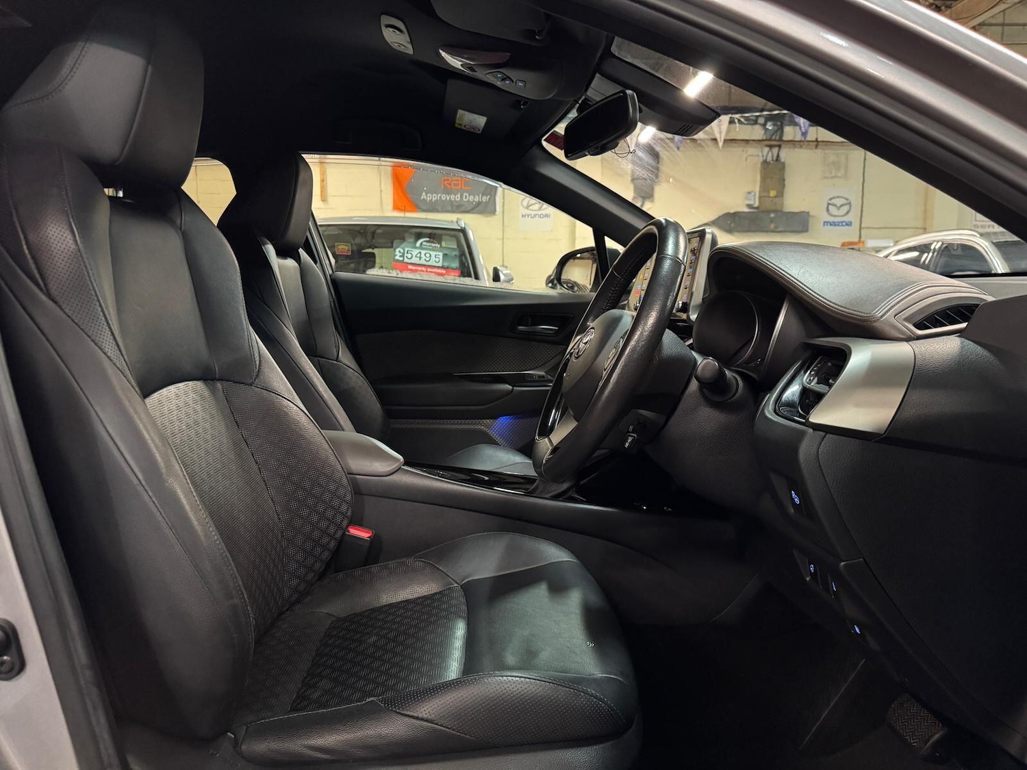 Used Toyota C-HR 2019 for sale - 76538294: Photo 20