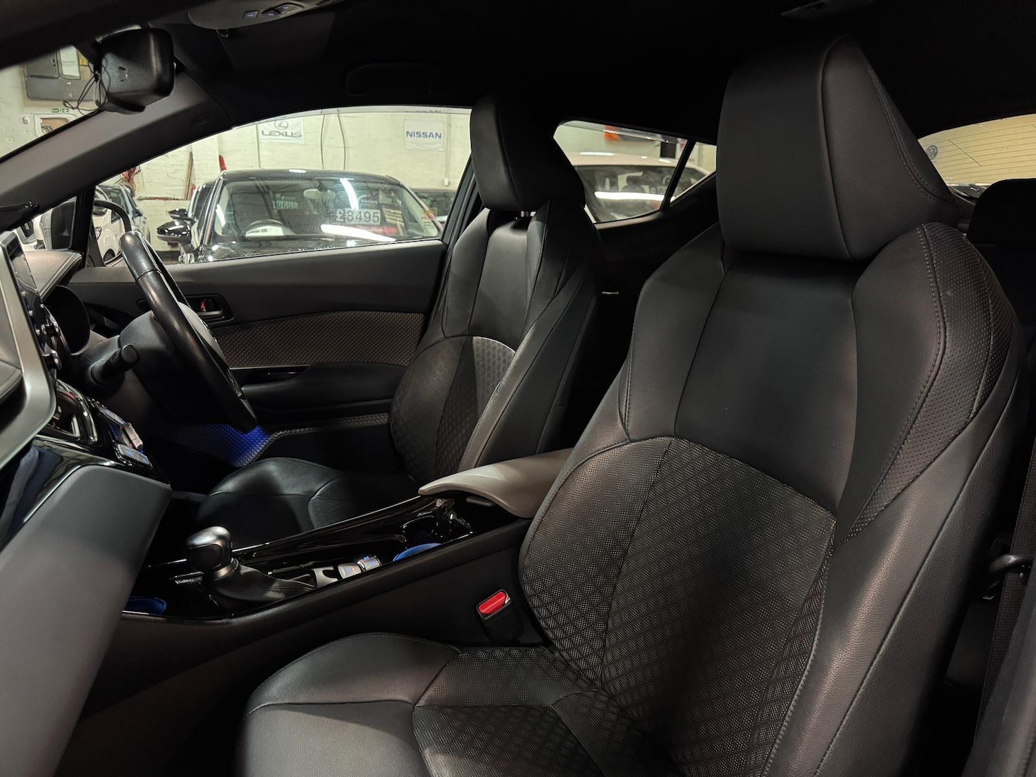 Used Toyota C-HR 2019 for sale - 76538294: Photo 25