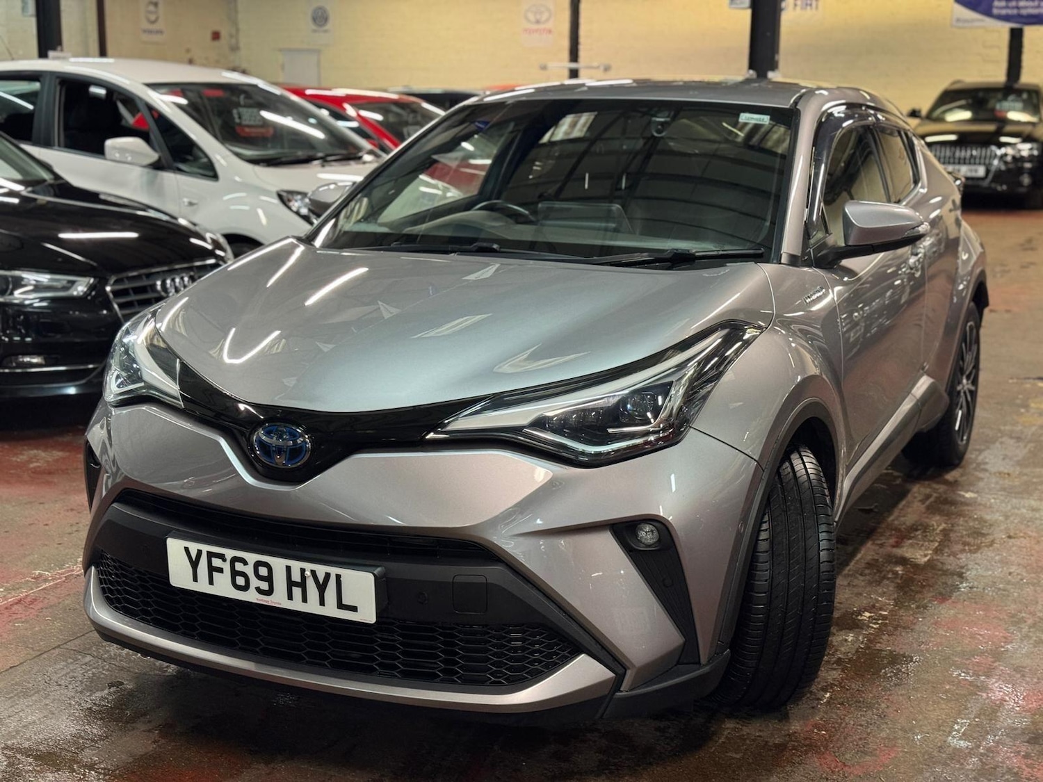 Used Toyota C-HR 2019 for sale - 76538294: Photo 5