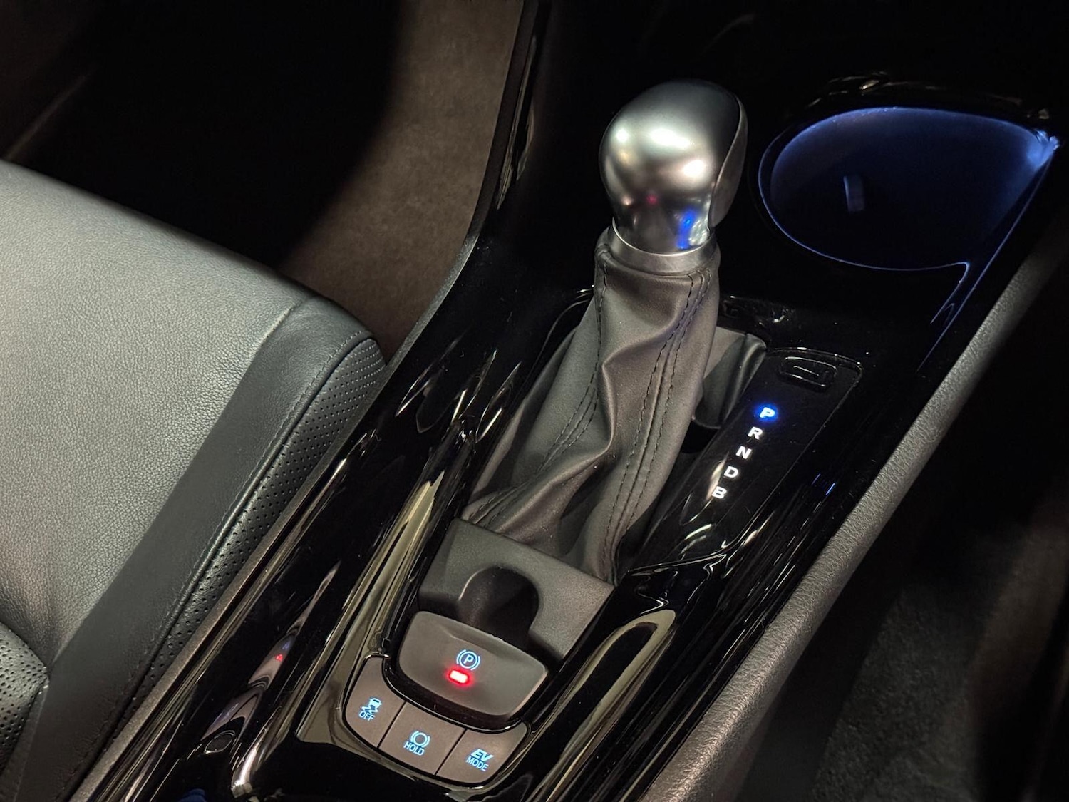 Used Toyota C-HR 2019 for sale - 76538294: Photo 55