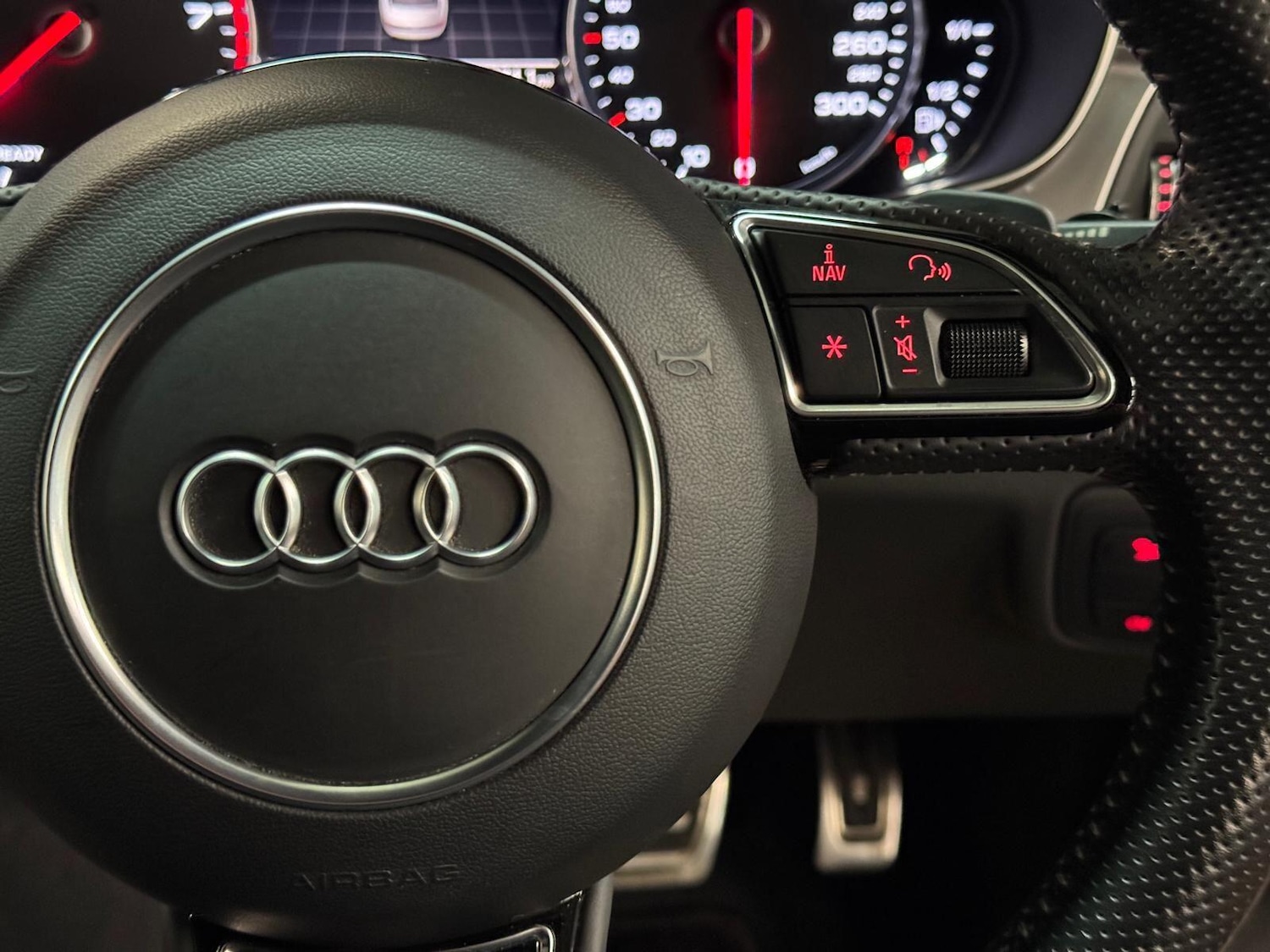 Used Audi A6 Saloon for sale - 77214792: Photo 41