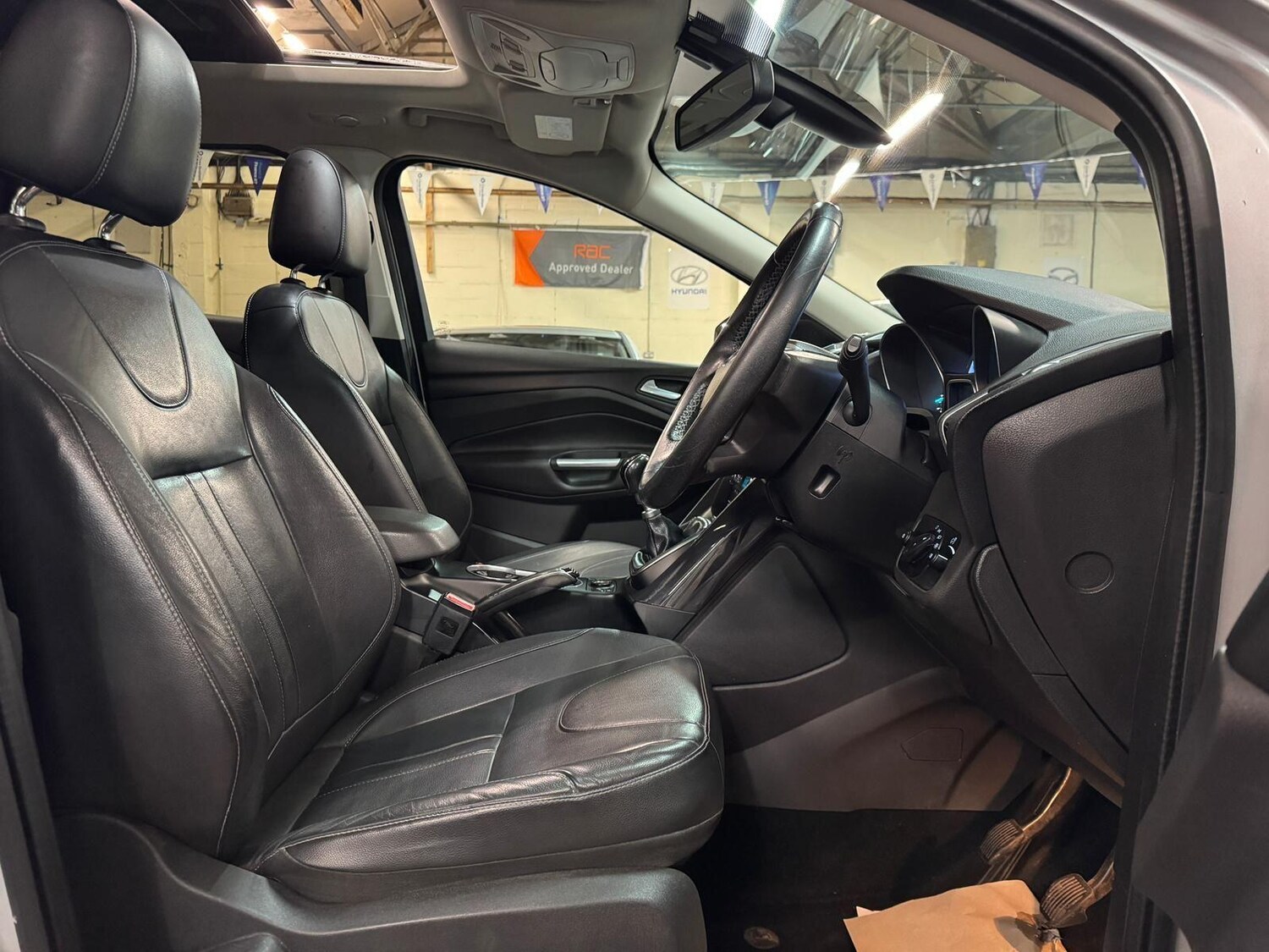 Used Ford Kuga 2015 for sale - 76270797: Photo 17