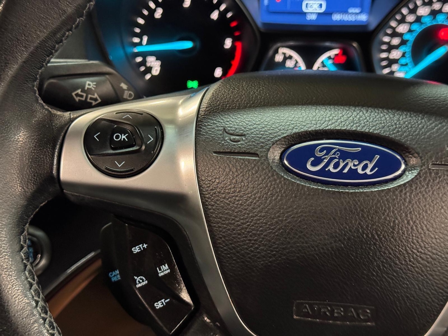 Used Ford Kuga 2015 for sale - 76270797: Photo 35