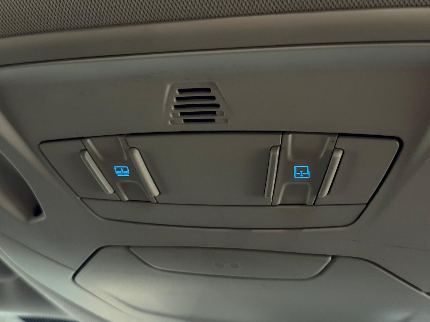 Used Ford Kuga 2015 for sale - 76270797: Photo 42