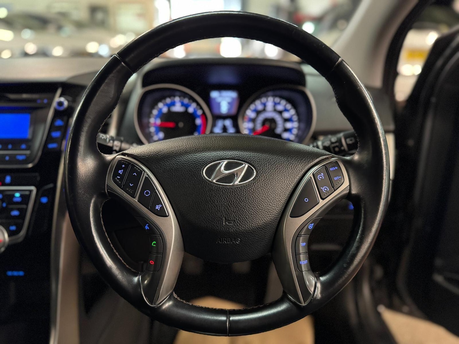 Used Hyundai i30 2013 for sale - 78047589: Photo 32