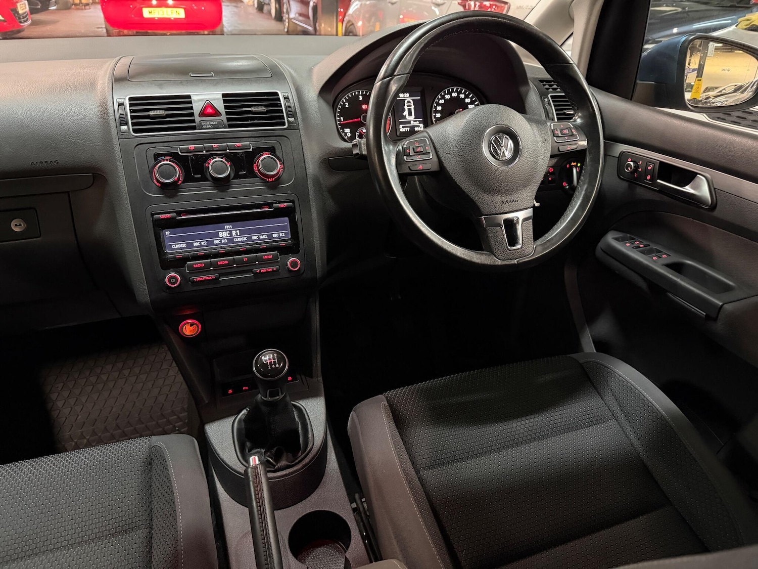 Used Volkswagen Touran 2014 for sale - 76159126: Photo 21