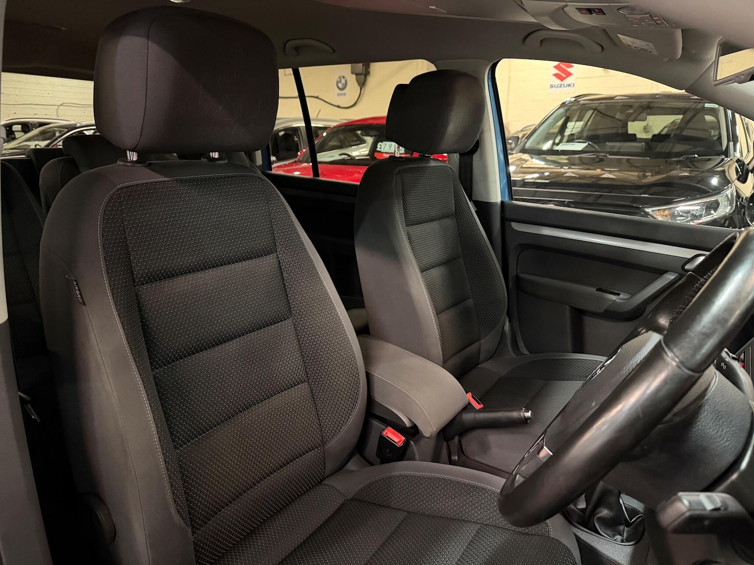 Used Volkswagen Touran 2014 for sale - 76159126: Photo 24