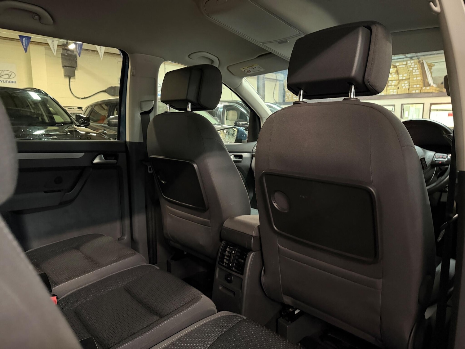 Used Volkswagen Touran 2014 for sale - 76159126: Photo 28