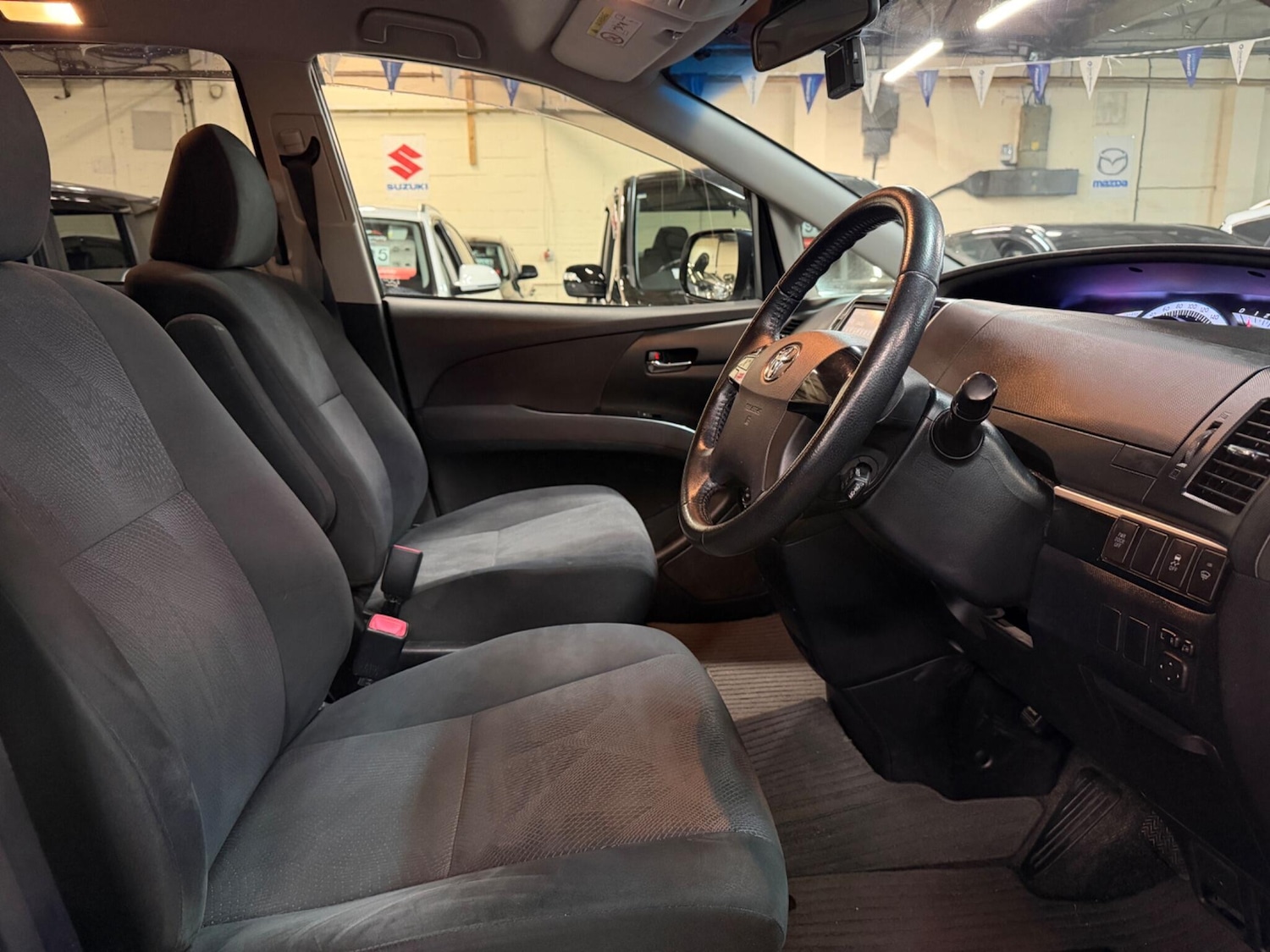 Used Toyota Estima for sale - 77468635: Photo 16