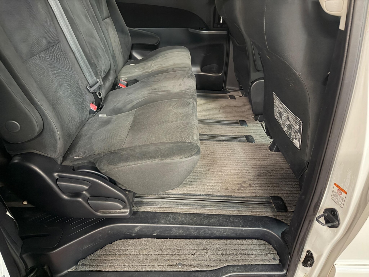 Used Toyota Estima for sale - 77468635: Photo 17