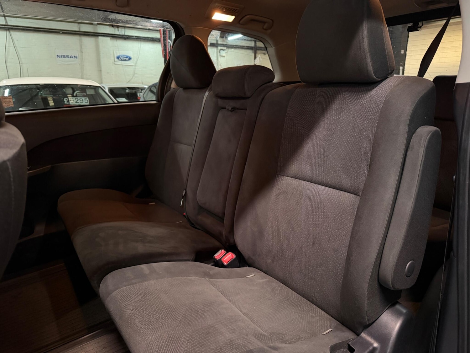 Used Toyota Estima for sale - 77468635: Photo 21