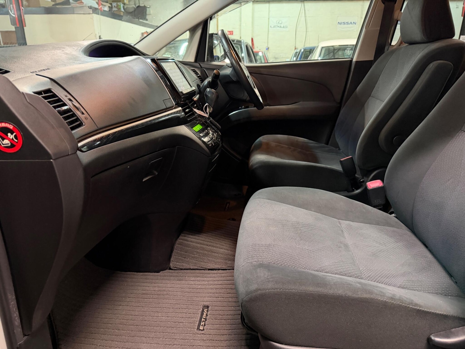 Used Toyota Estima for sale - 77468635: Photo 28