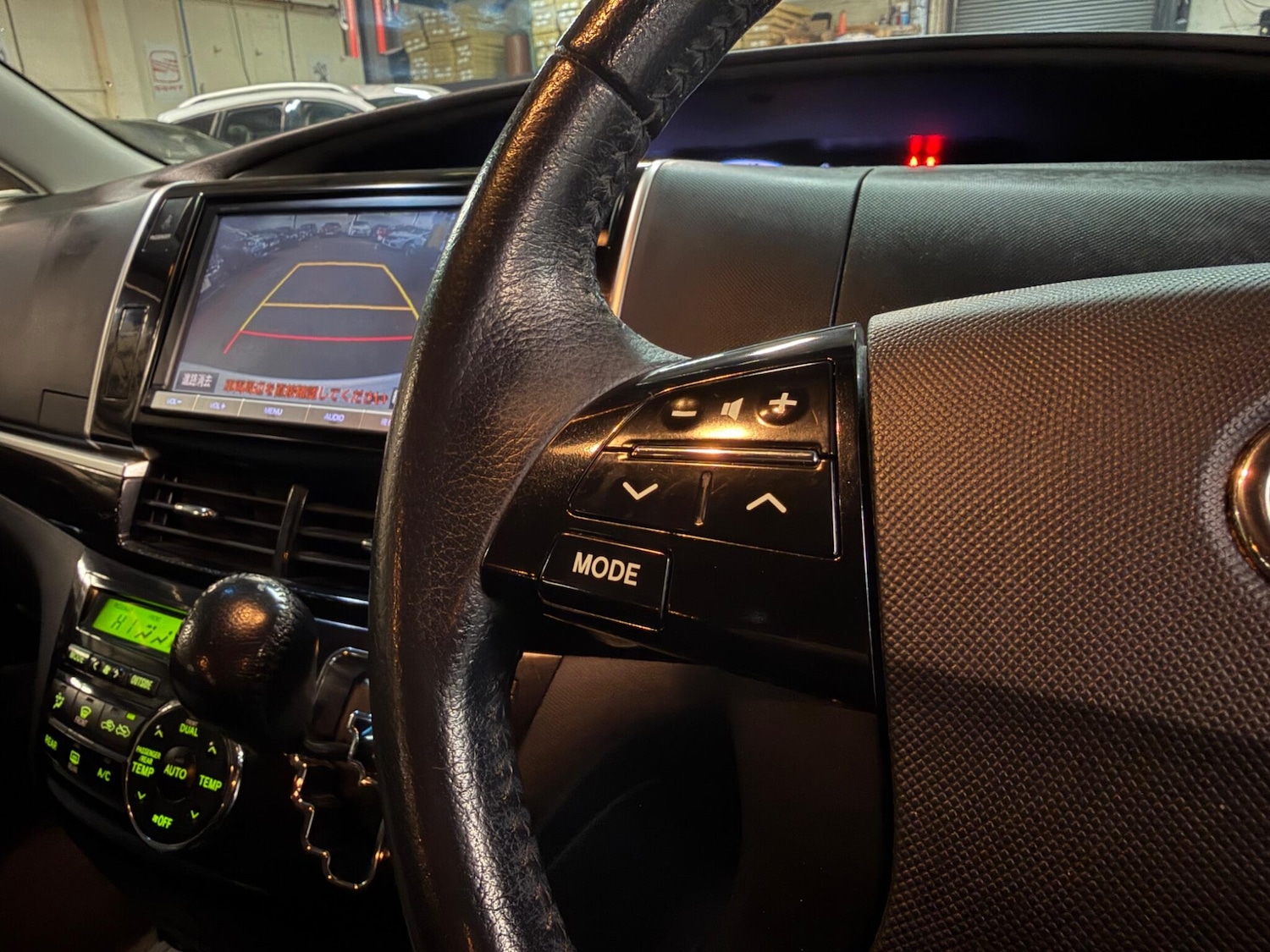 Used Toyota Estima for sale - 77468635: Photo 36