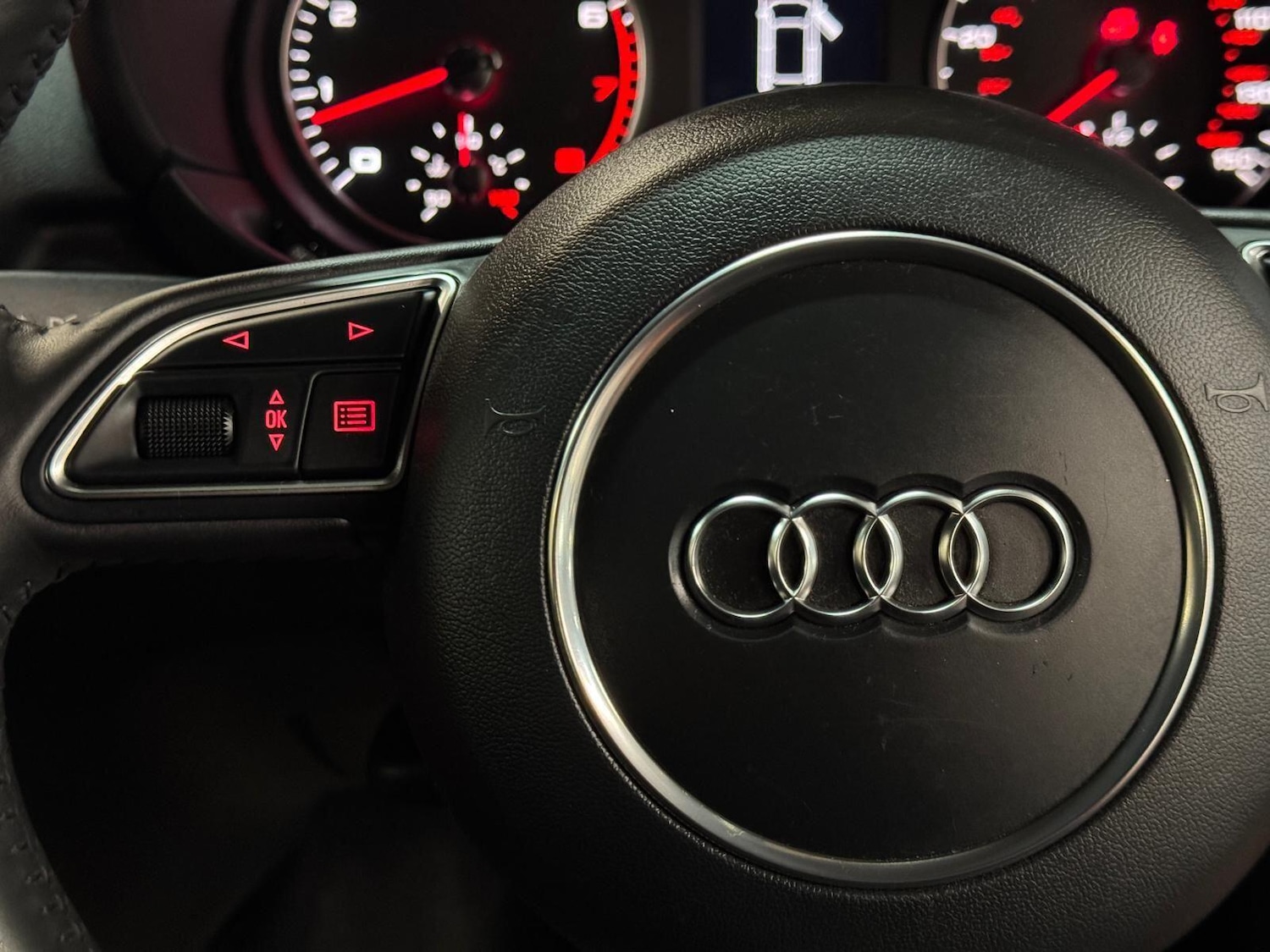 Used Audi A1 for sale - 76993513: Photo 37