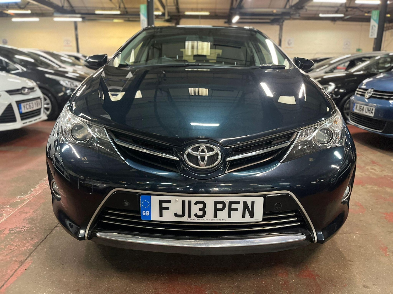 Used Toyota Auris 2013 for sale - 76175165: Photo 2