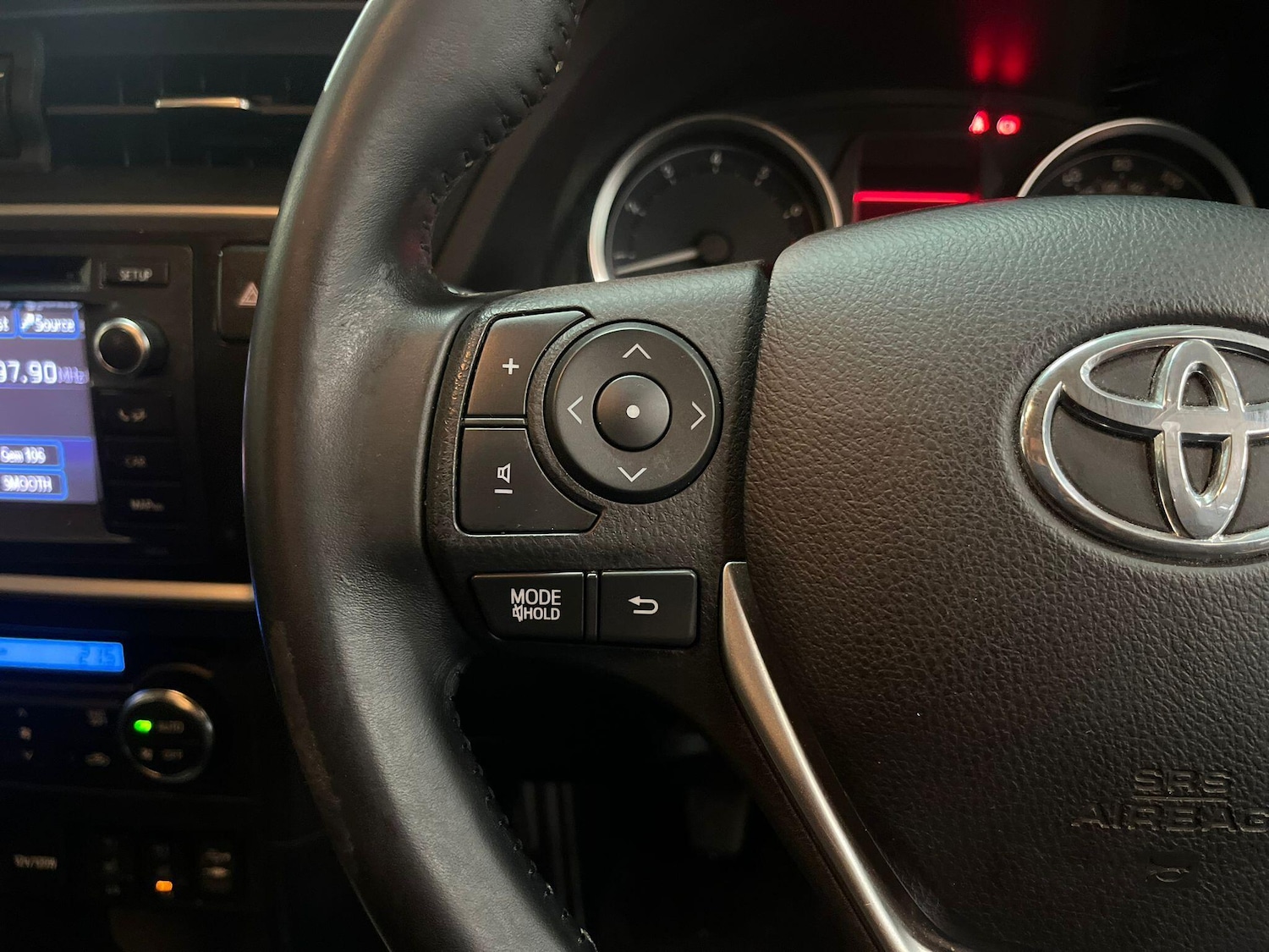 Used Toyota Auris 2013 for sale - 76175165: Photo 29