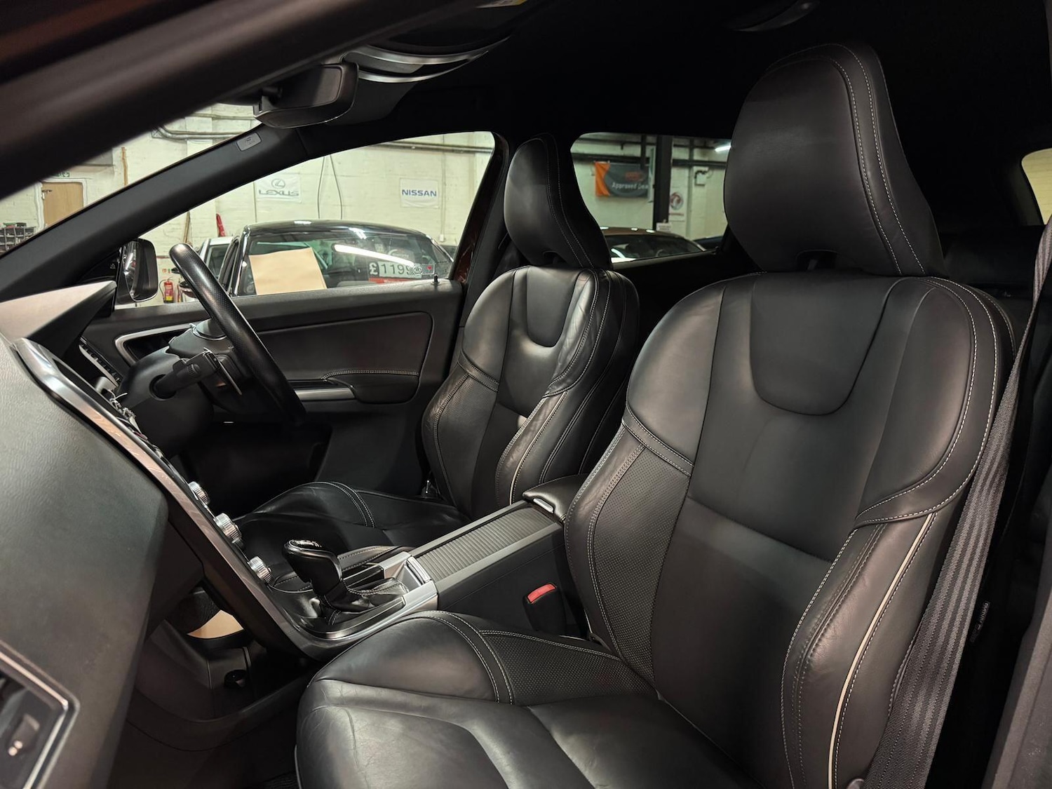 Used Volvo XC60 for sale - 76688527: Photo 24