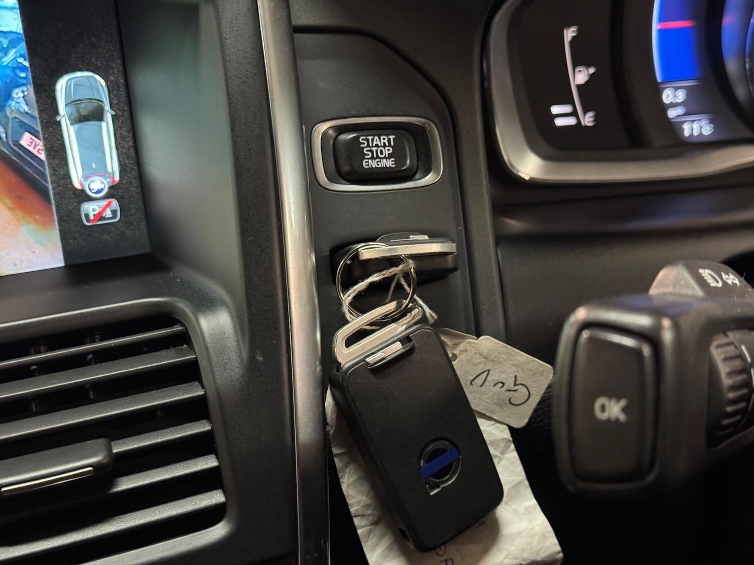 Used Volvo XC60 for sale - 76688527: Photo 39