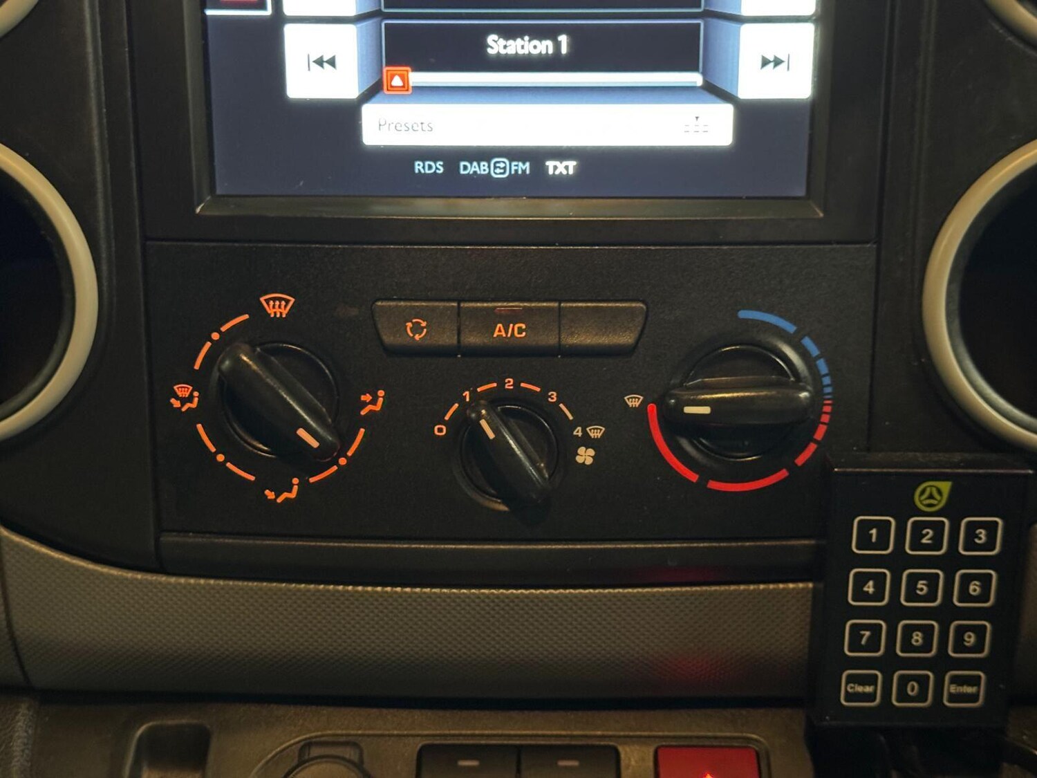 Used Citroen Berlingo 2017 for sale - 76159181: Photo 27