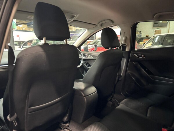 Used Mazda Mazda3 2016 for sale - 75657209: Photo 29