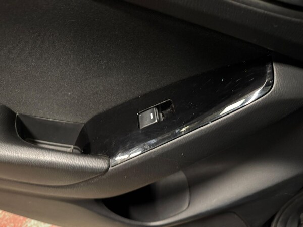 Used Mazda Mazda3 2016 for sale - 75657209: Photo 31