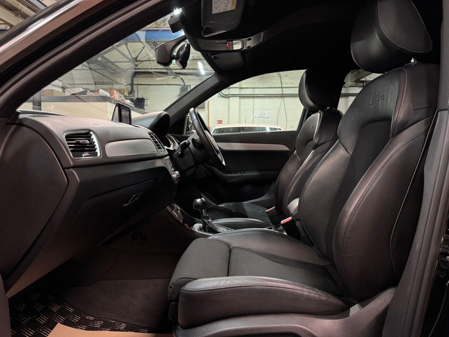 Used Audi Q3 for sale - 76485103: Photo 22