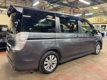 Used Honda Stepwagon 2015 for sale - 78601763: Photo