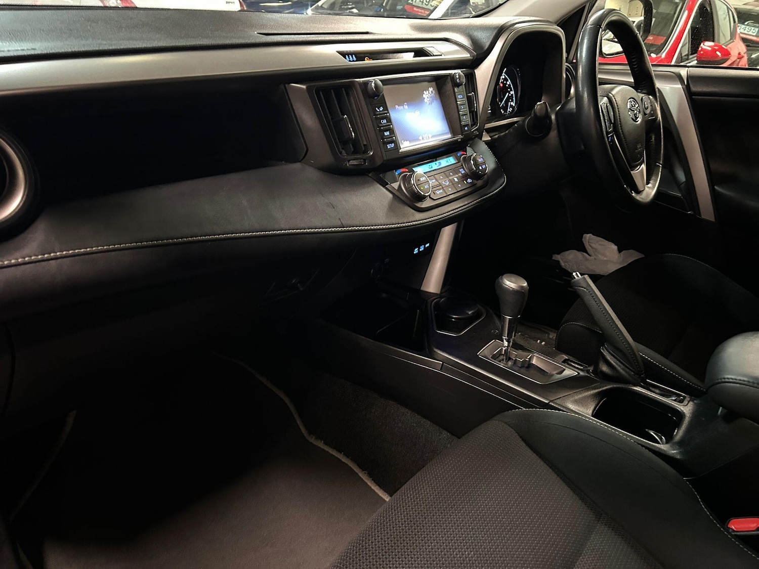 Used Toyota RAV4 2016 for sale - 77794207: Photo 16