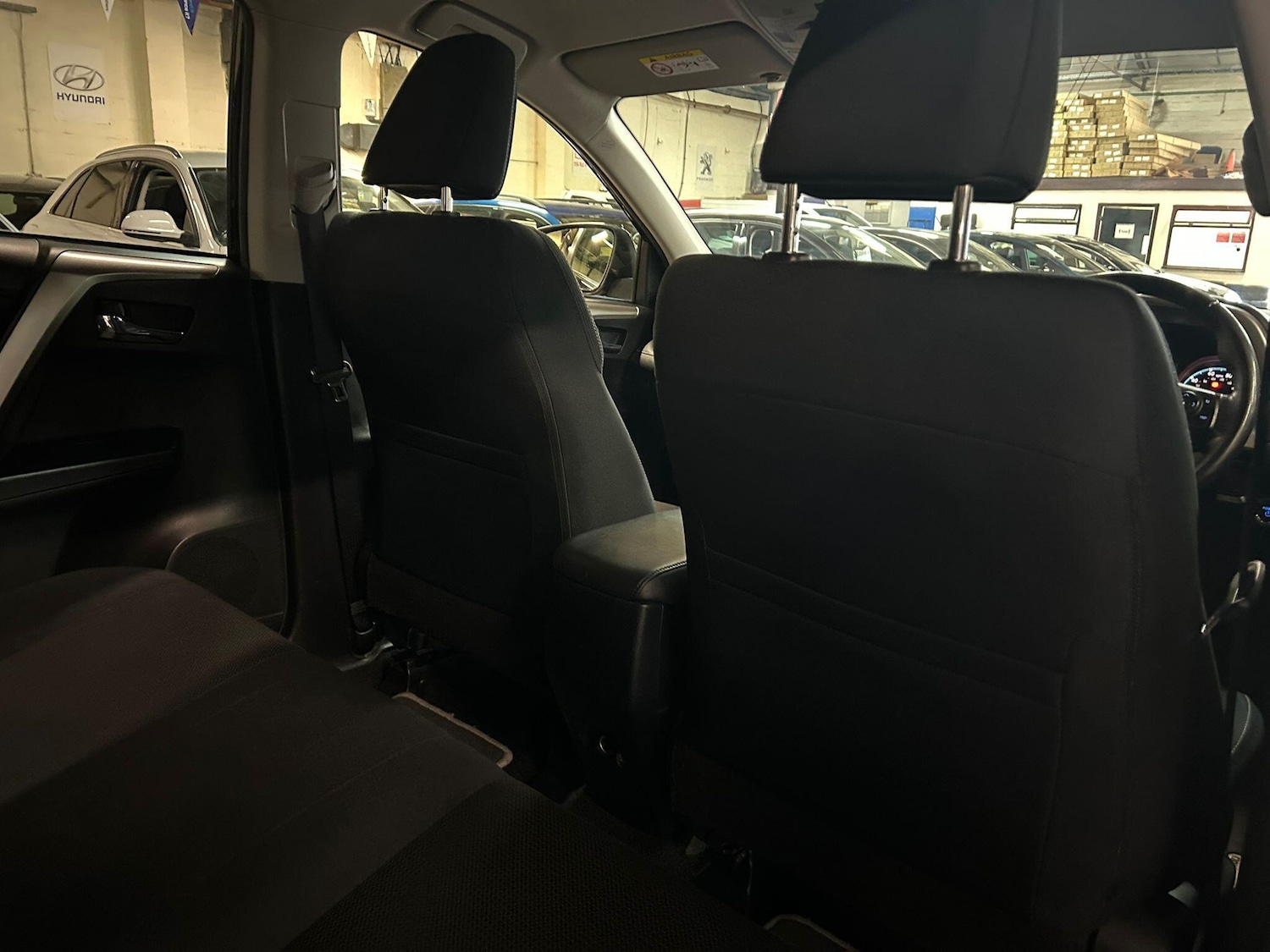 Used Toyota RAV4 2016 for sale - 77794207: Photo 18