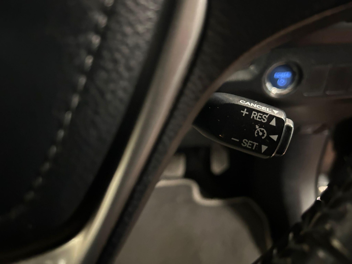 Used Toyota RAV4 2016 for sale - 77794207: Photo 28