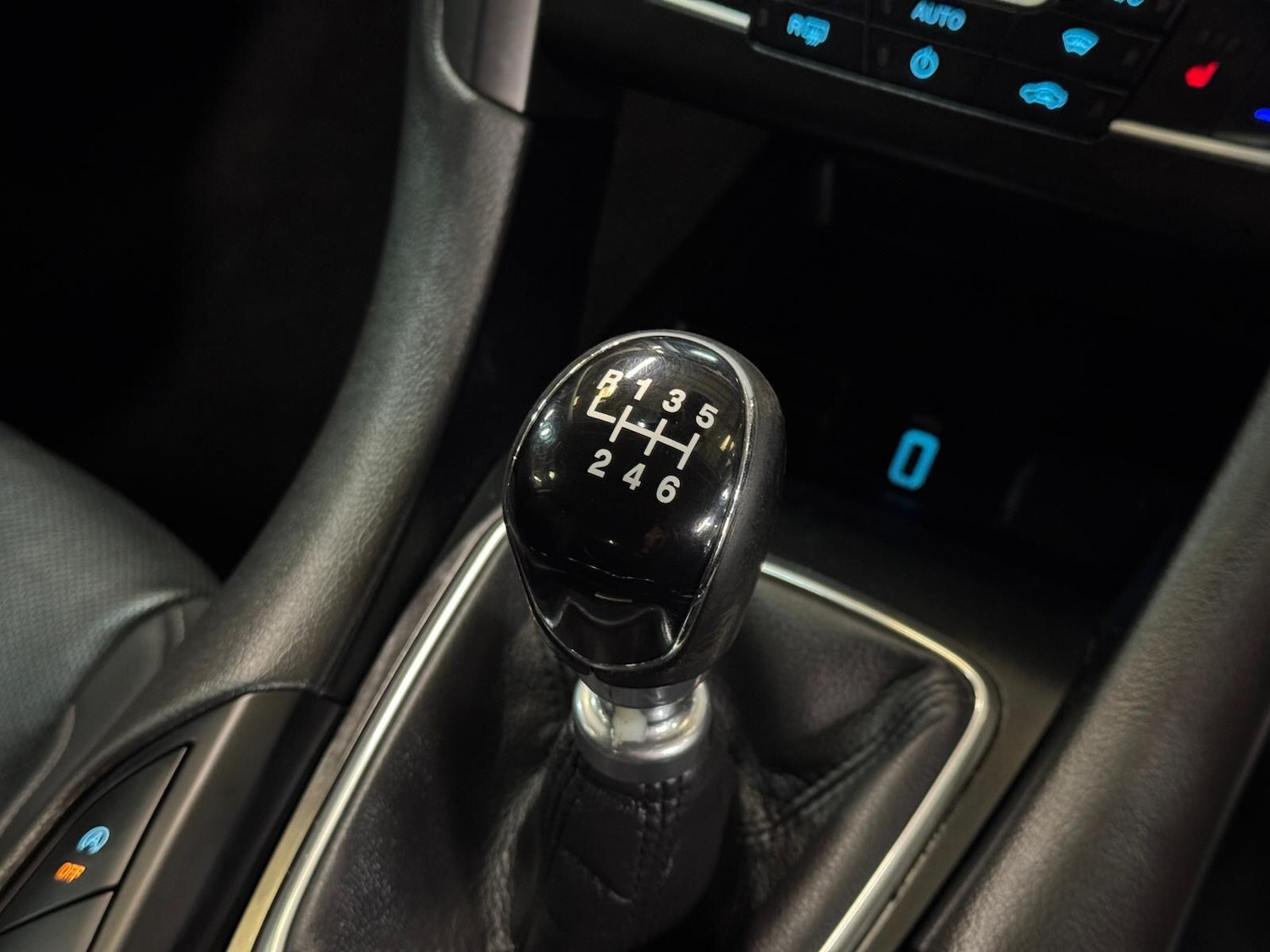 Used Ford Mondeo for sale - 77825045: Photo 31