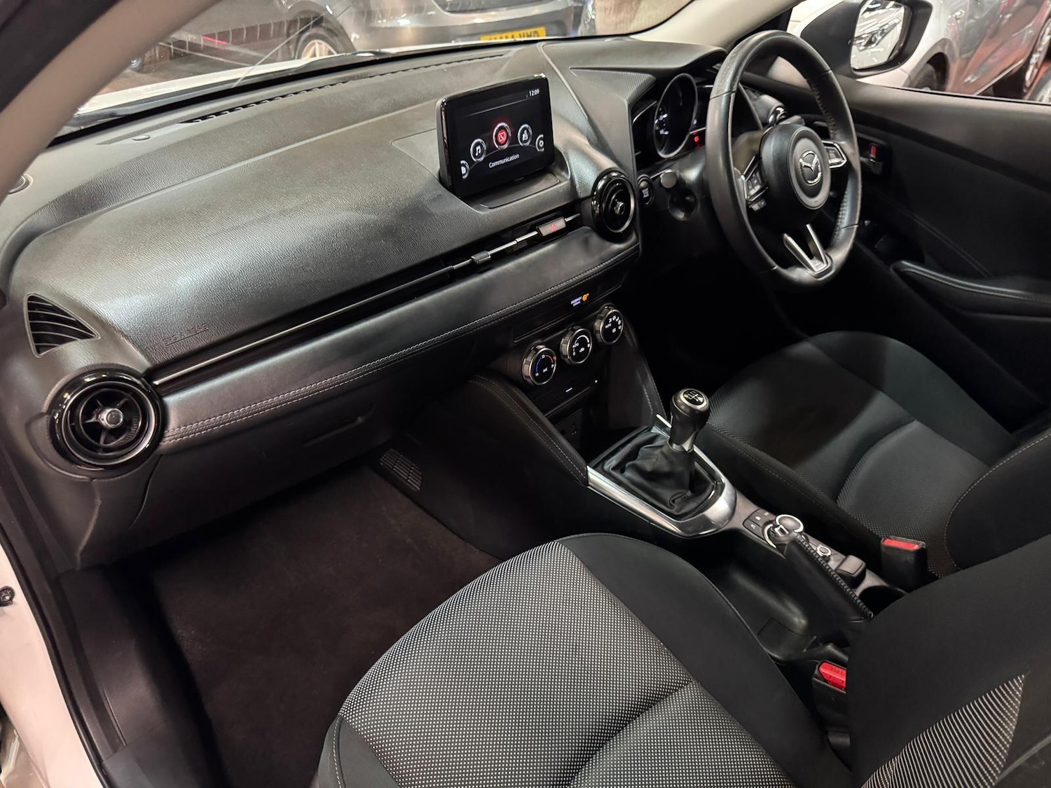 Used Mazda Mazda2 2017 for sale - 77752941: Photo 22