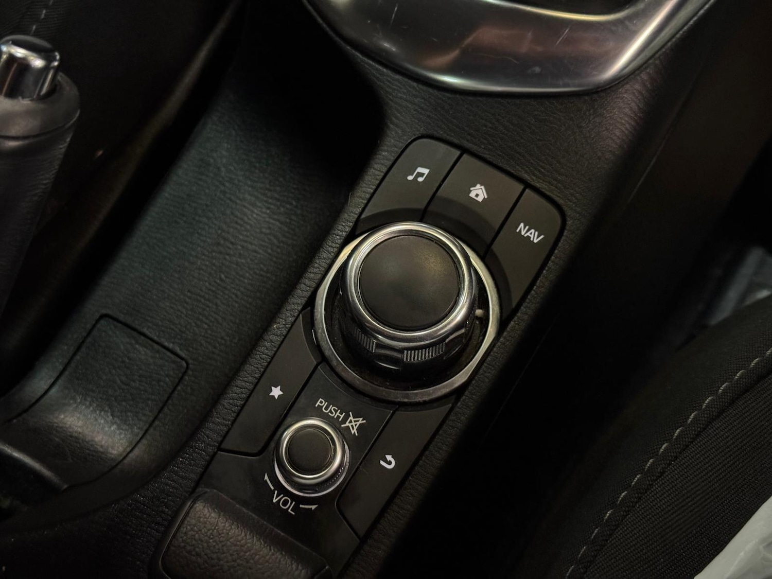 Used Mazda Mazda2 2017 for sale - 77752941: Photo 41