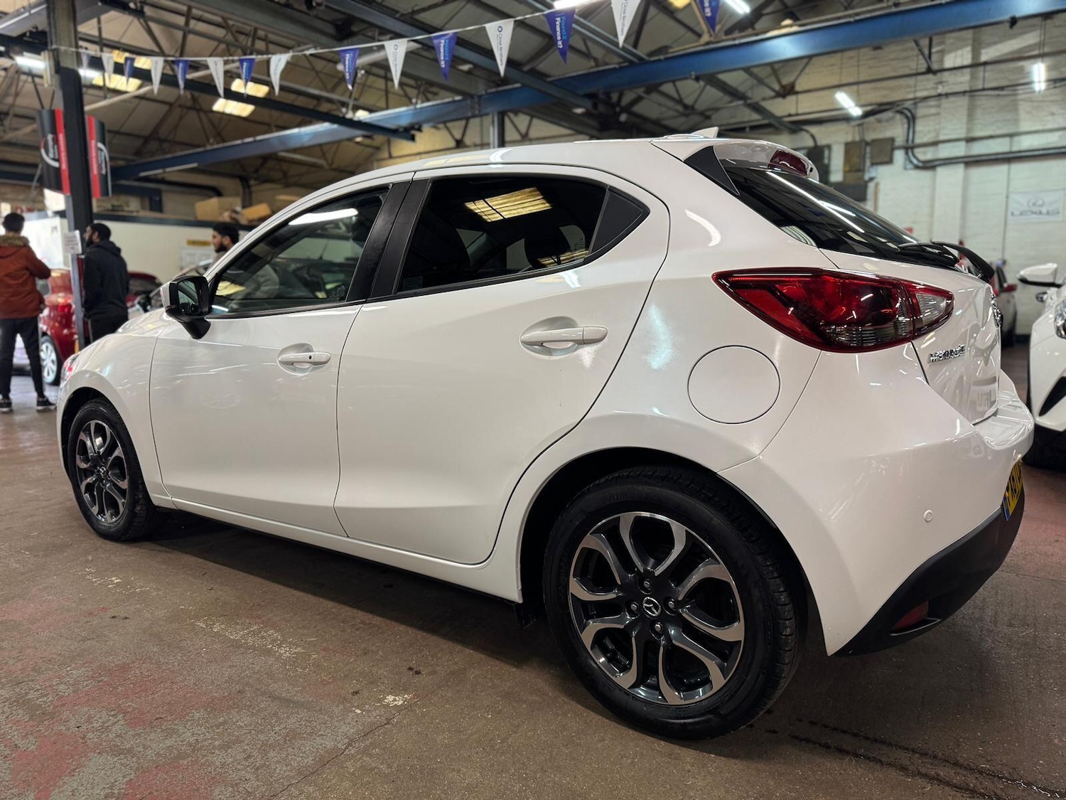 Used Mazda Mazda2 2017 for sale - 77752941: Photo 6