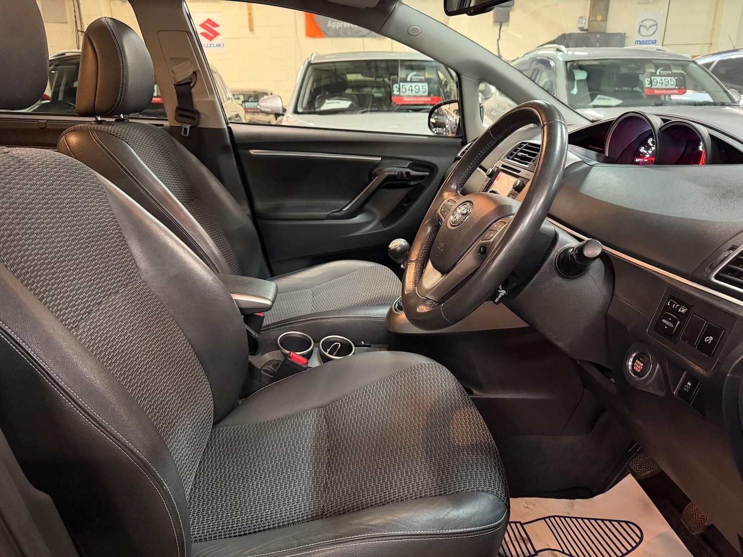 Used Toyota Verso 2014 for sale - 76472328: Photo 13