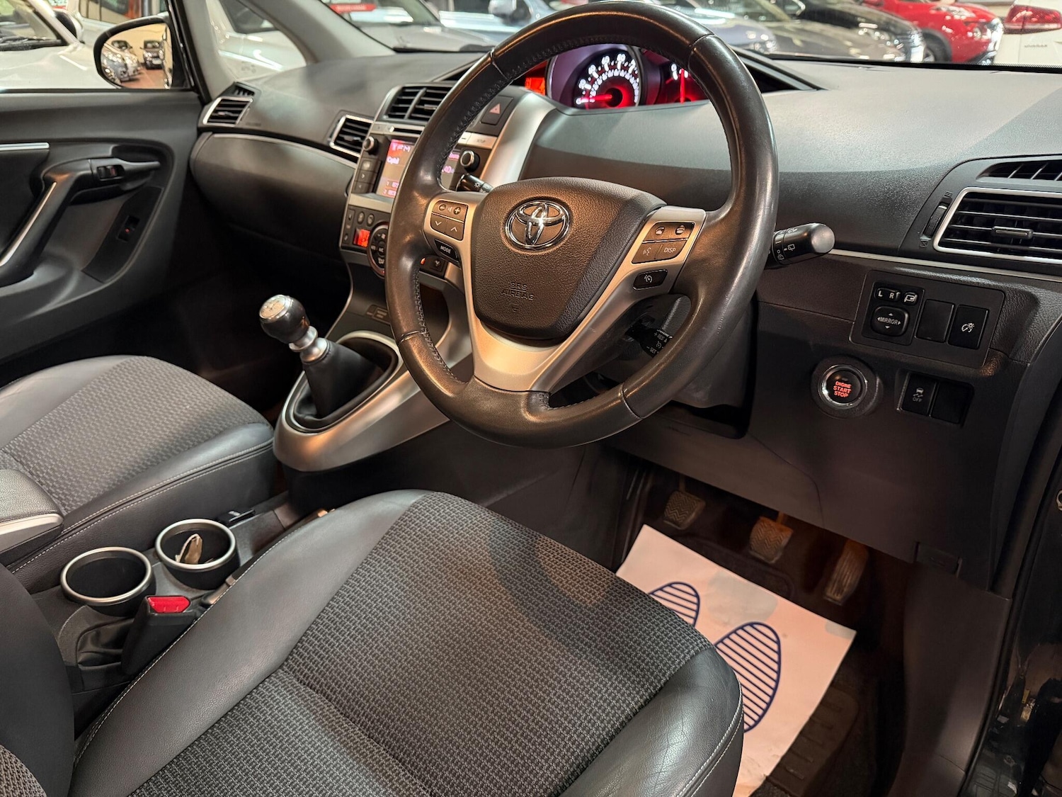 Used Toyota Verso 2014 for sale - 76472328: Photo 14