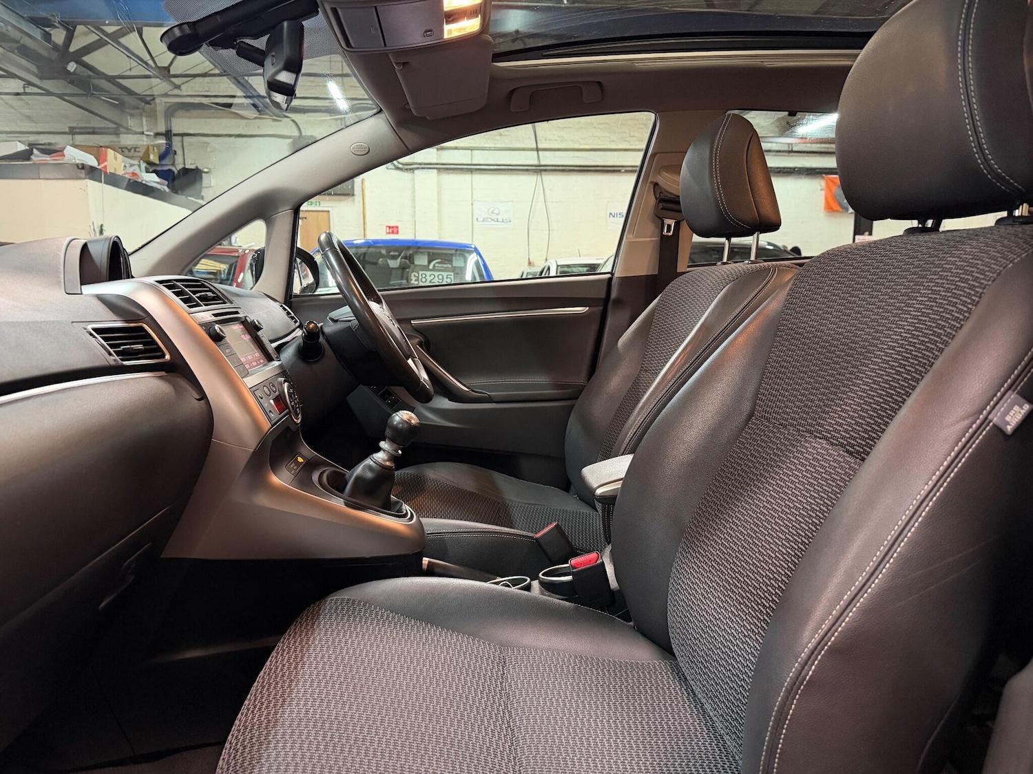 Used Toyota Verso 2014 for sale - 76472328: Photo 18