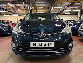 Used Toyota Verso 2014 for sale - 76472328: Photo